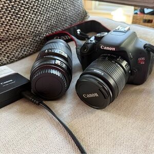 Canon EOS Rebel T3i DSLR Camera with Dual Lens Kit in Black